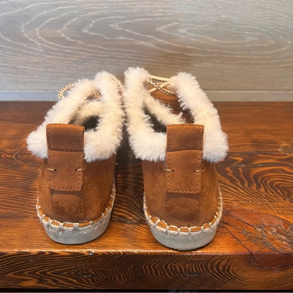 Yellow Box Chestnut Brown Raddie Suede Shoes 7.5 Fur Trim Woven Macrame Toe Lace
